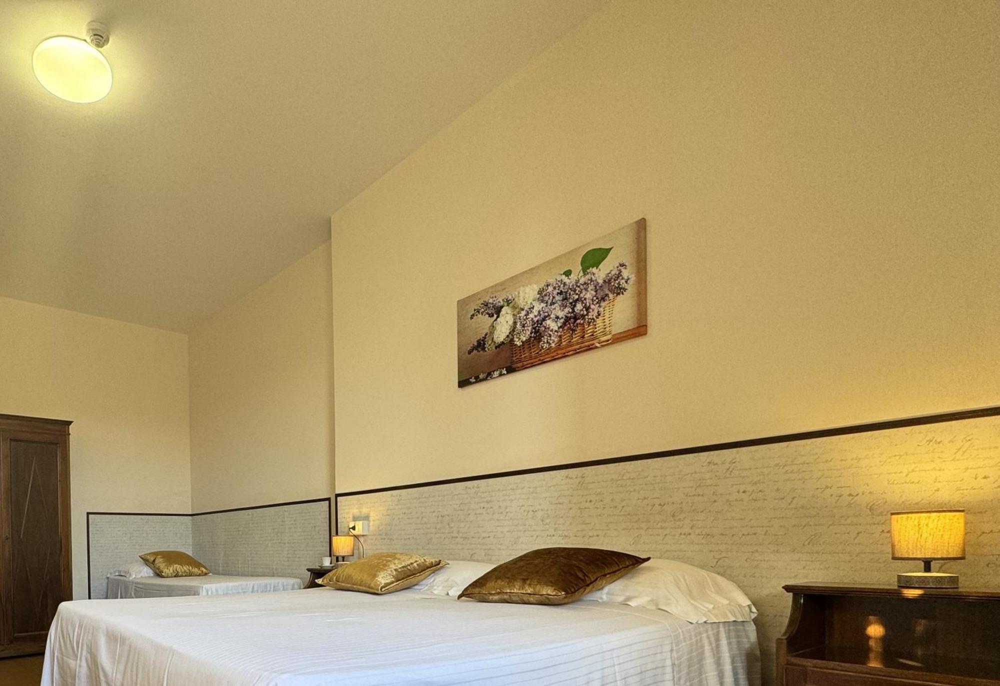 فندق Monastero Ss. Annunziata تودي المظهر الخارجي الصورة A room at the hotel